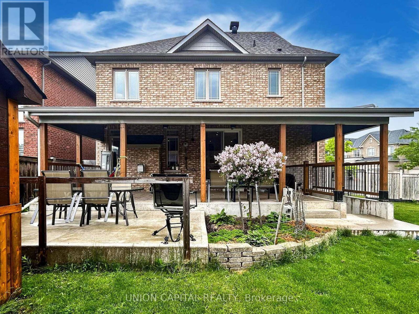 












83 MOONEY STREET

,
Bradford West Gwillimbury,




Ontario
L3Z0K7


