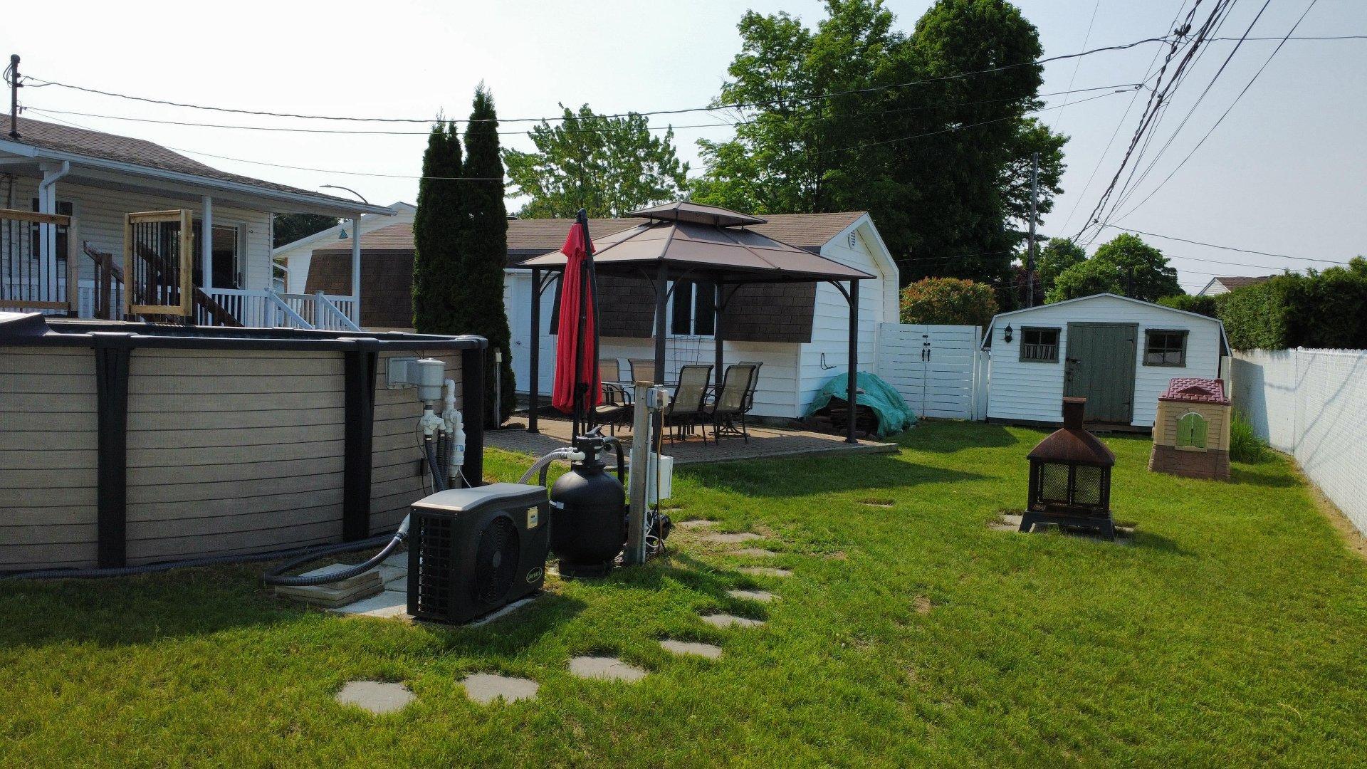 









3895


Rue Savard

,
Trois-Rivières,




QC
G8Y4B9

