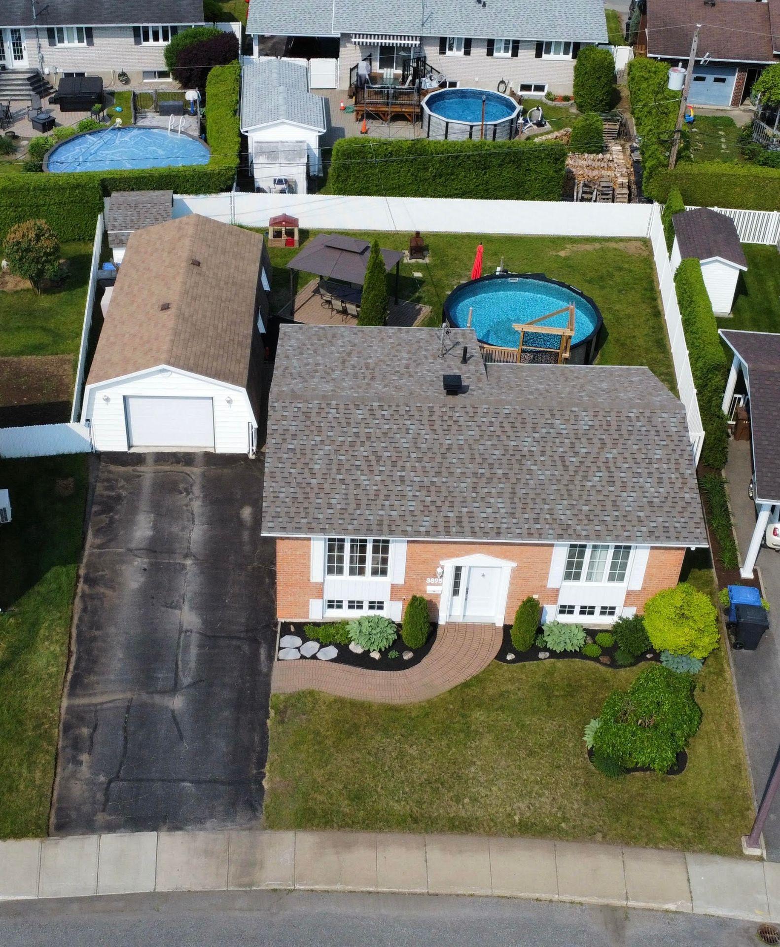 









3895


Rue Savard

,
Trois-Rivières,




QC
G8Y4B9

