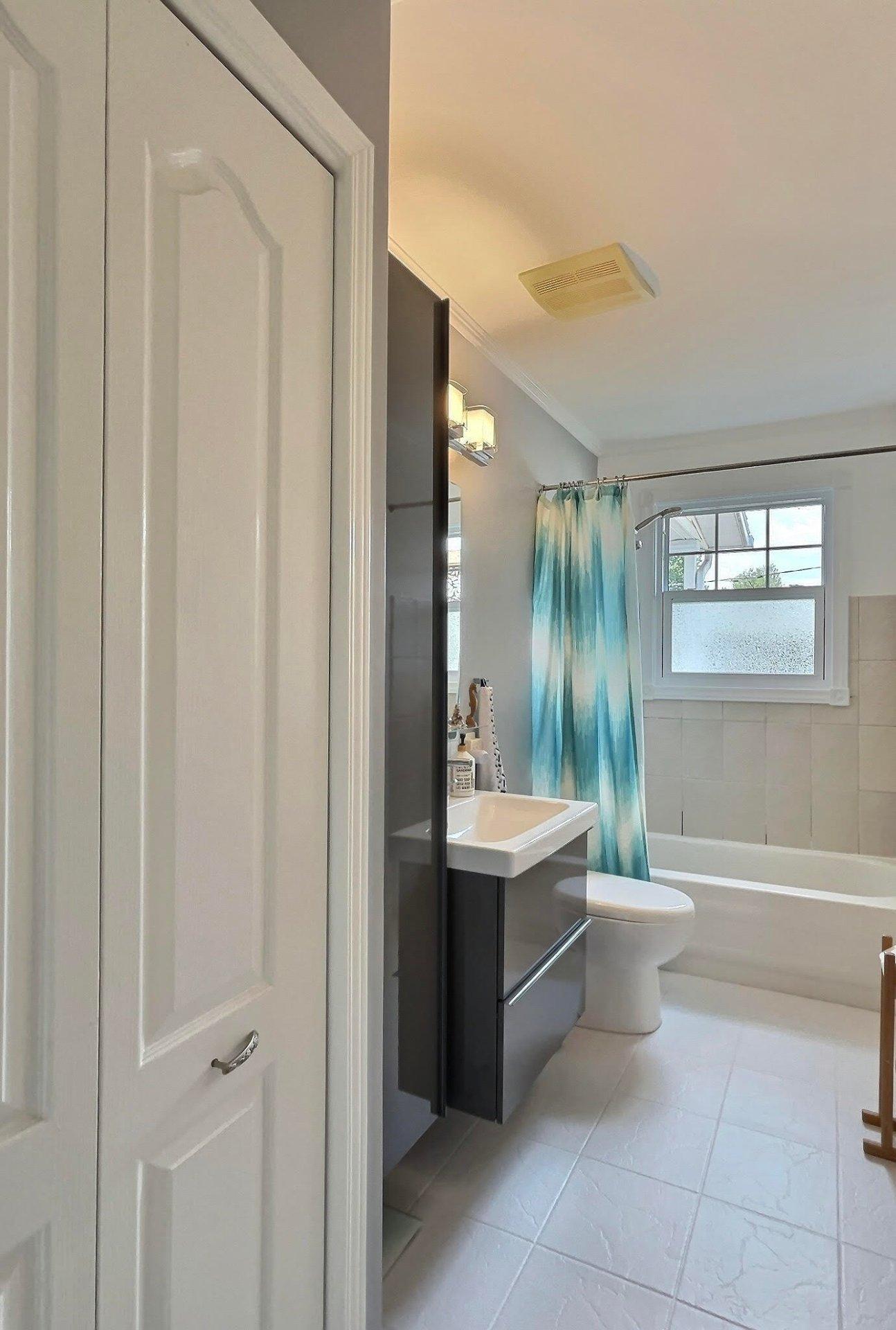 









3895


Rue Savard

,
Trois-Rivières,




QC
G8Y4B9

