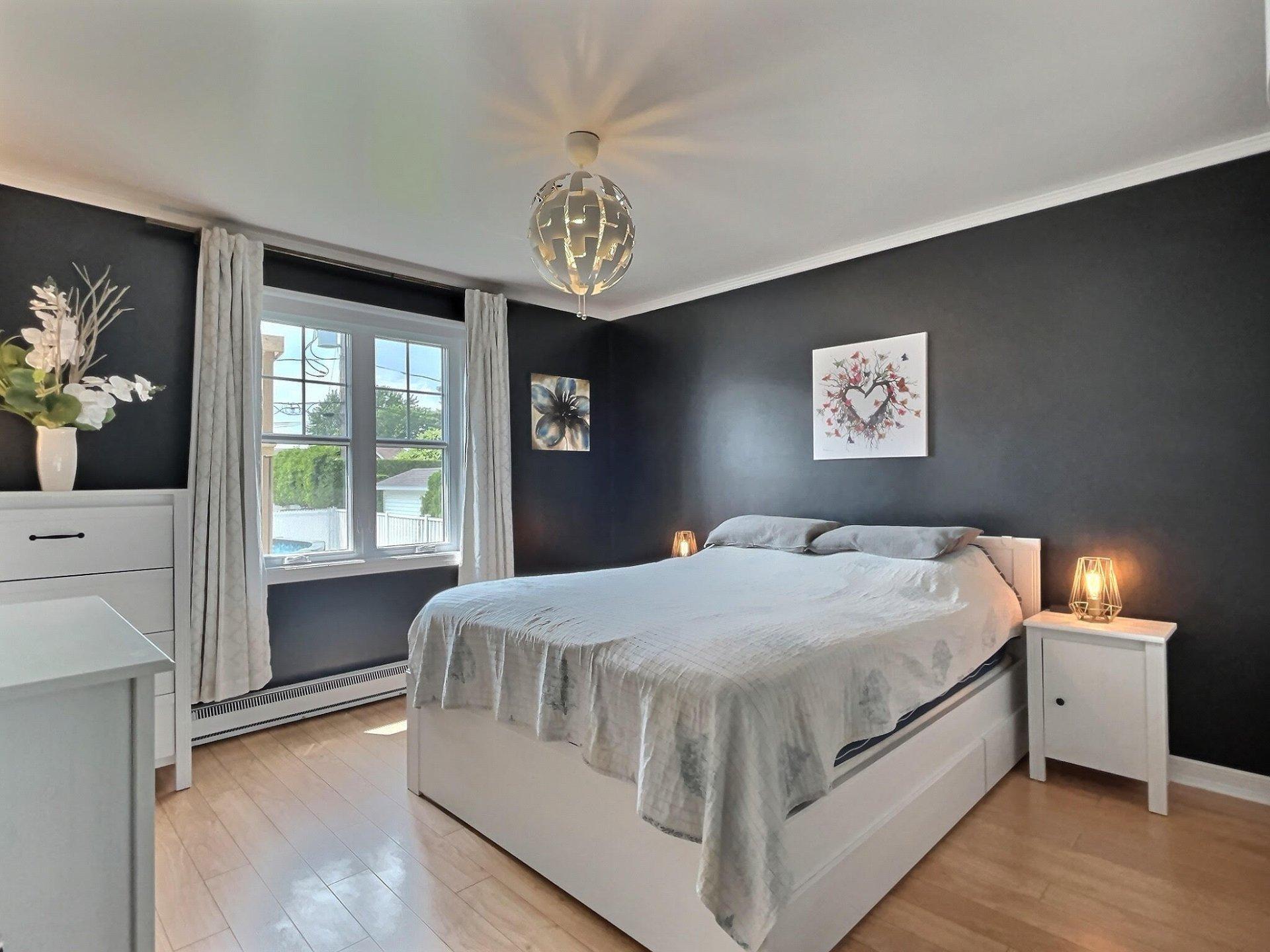 









3895


Rue Savard

,
Trois-Rivières,




QC
G8Y4B9

