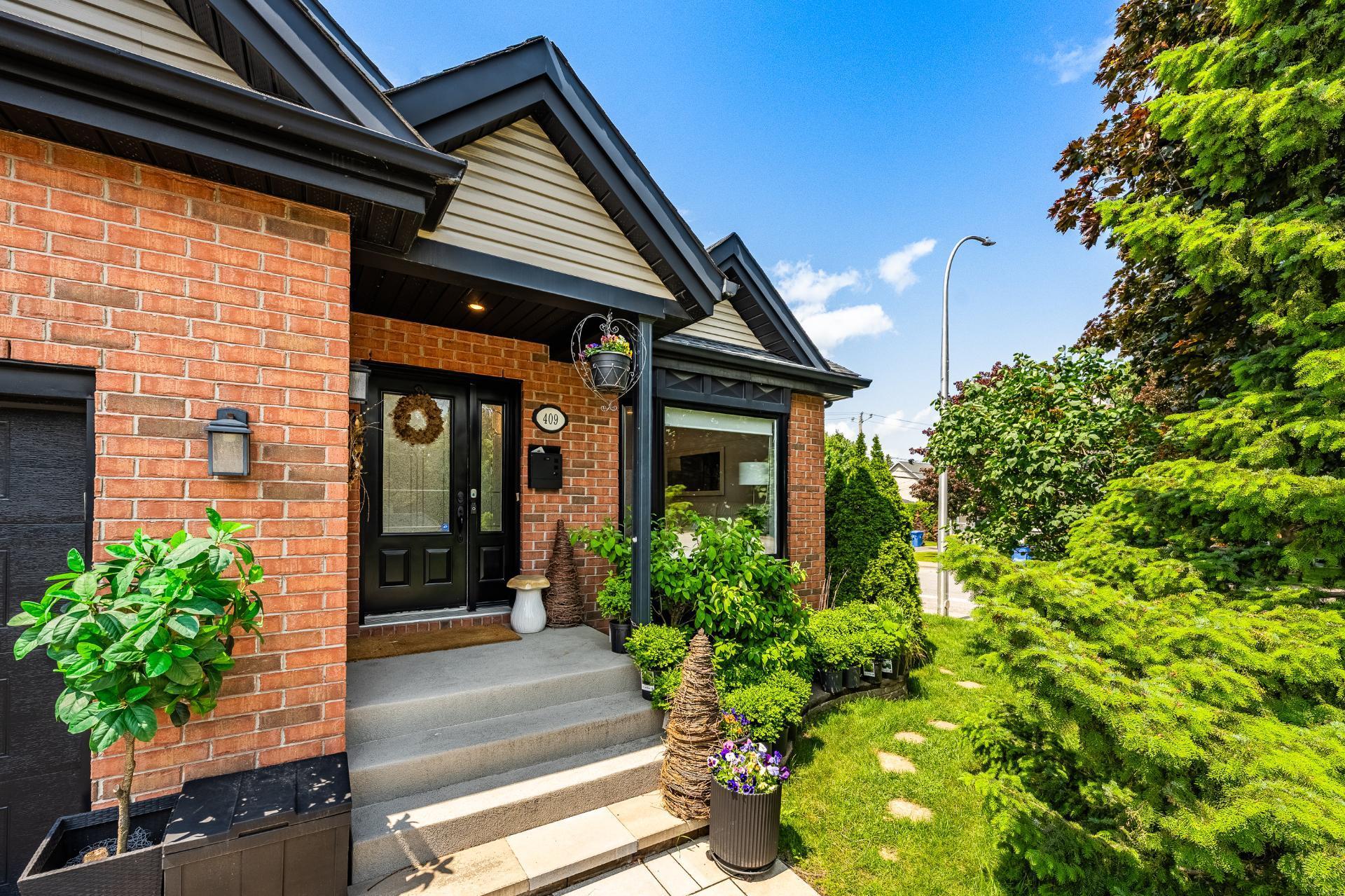 









409


Rue de Vendée

,
Boucherville,




QC
J4B8H4

