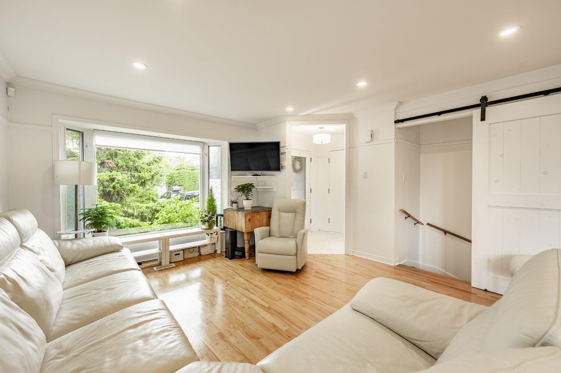 









409


Rue de Vendée

,
Boucherville,




QC
J4B8H4


