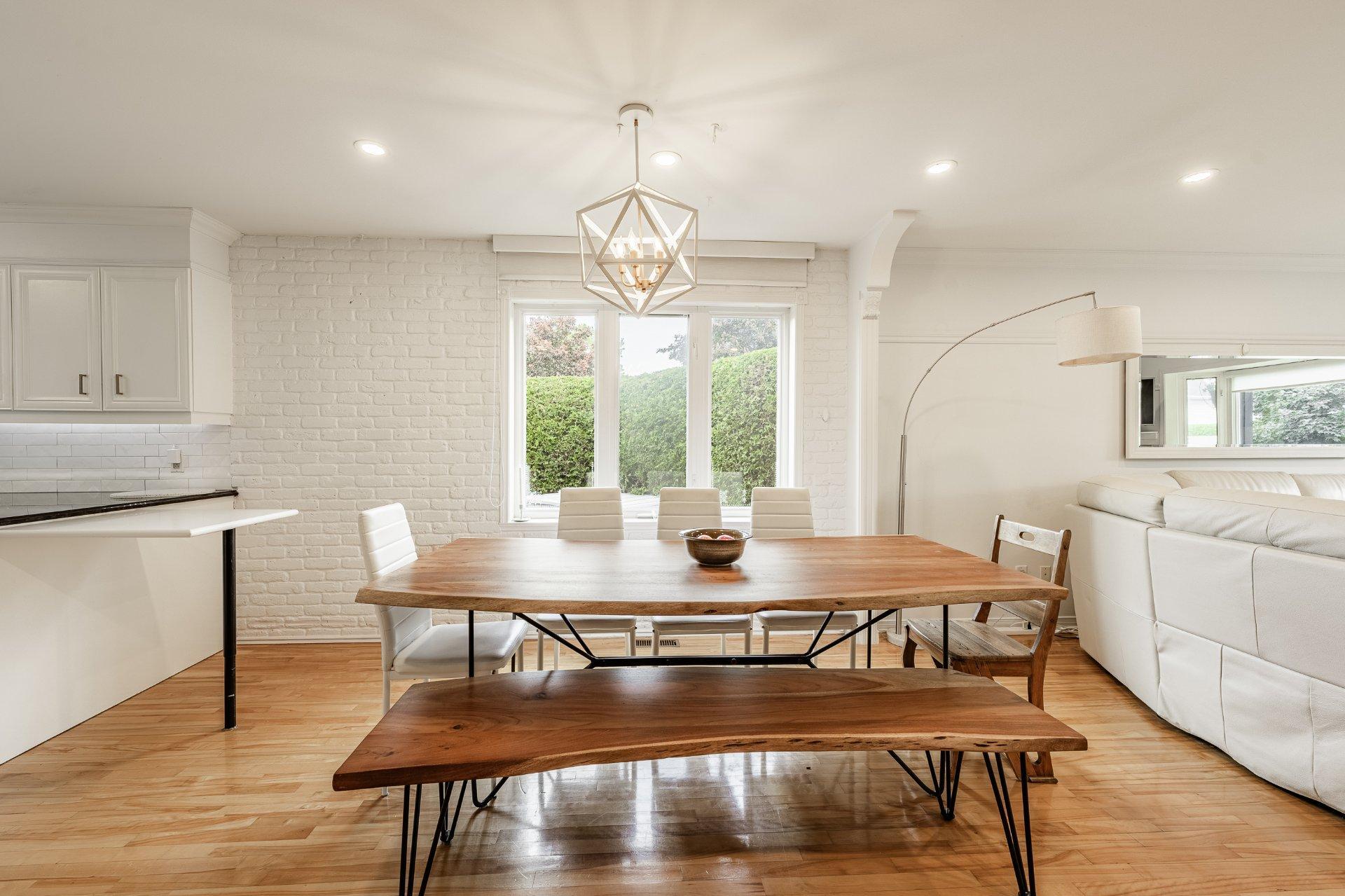 









409


Rue de Vendée

,
Boucherville,




QC
J4B8H4

