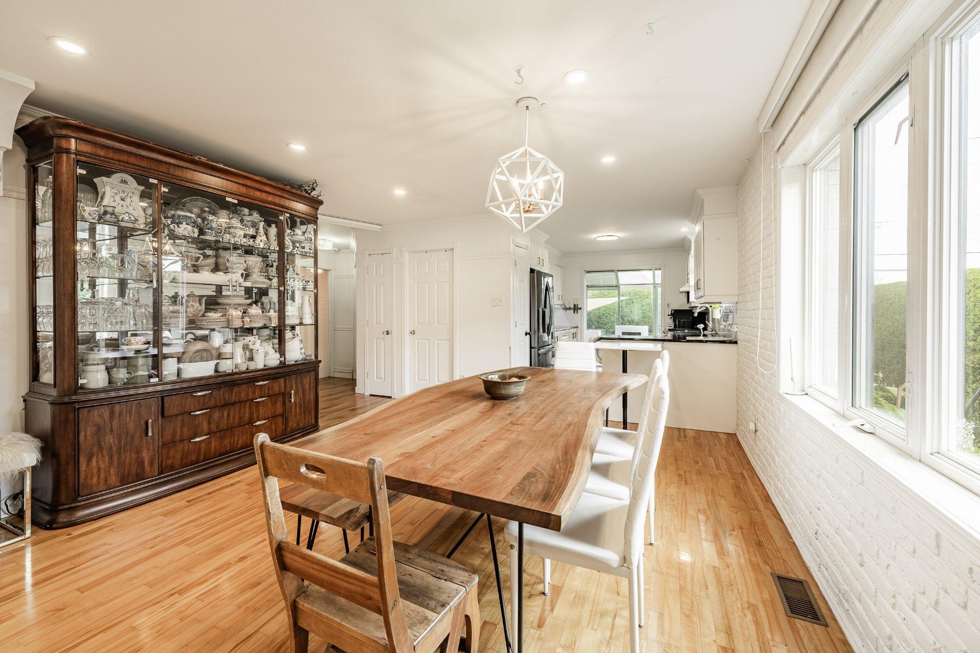









409


Rue de Vendée

,
Boucherville,




QC
J4B8H4

