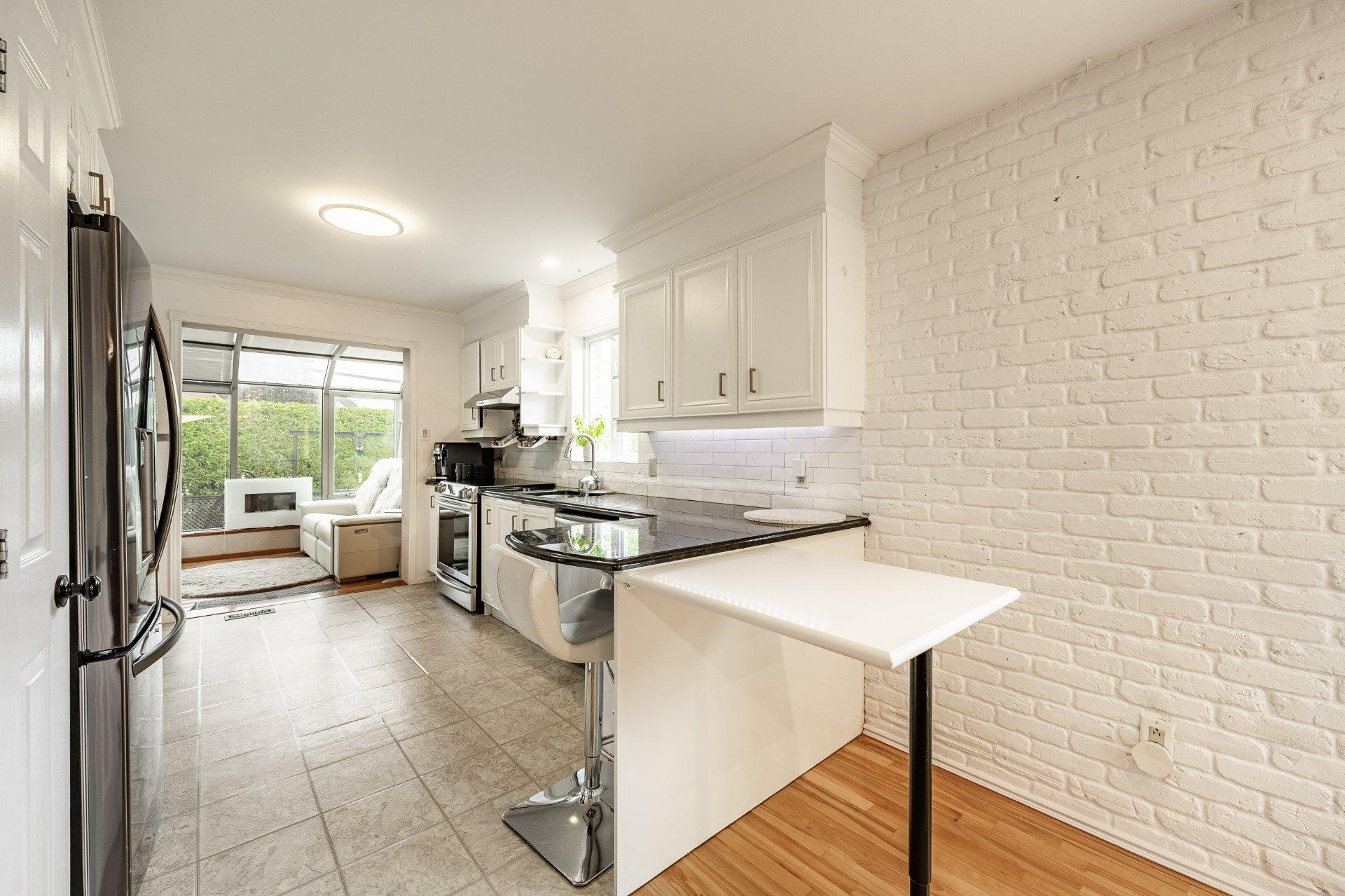 









409


Rue de Vendée

,
Boucherville,




QC
J4B8H4

