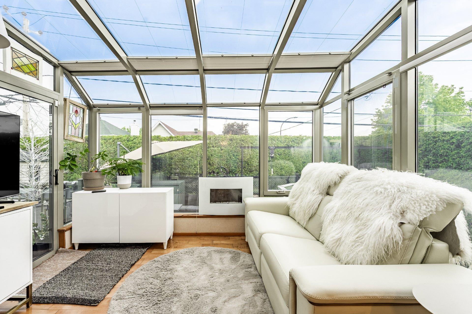 









409


Rue de Vendée

,
Boucherville,




QC
J4B8H4

