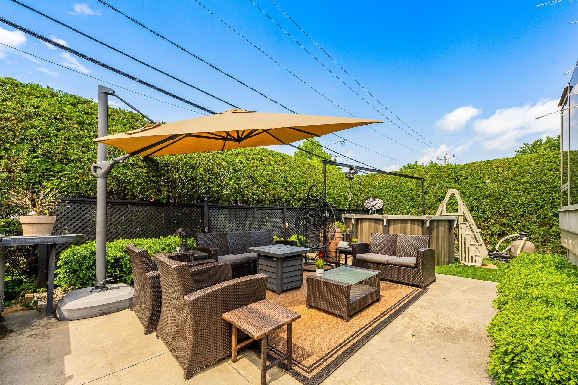 









409


Rue de Vendée

,
Boucherville,




QC
J4B8H4

