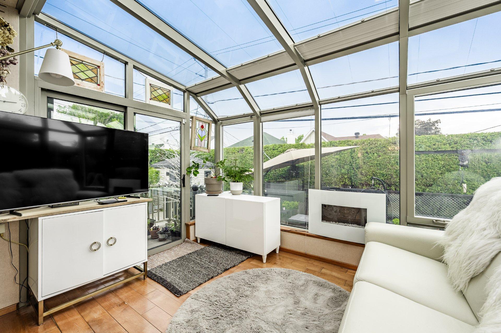 









409


Rue de Vendée

,
Boucherville,




QC
J4B8H4

