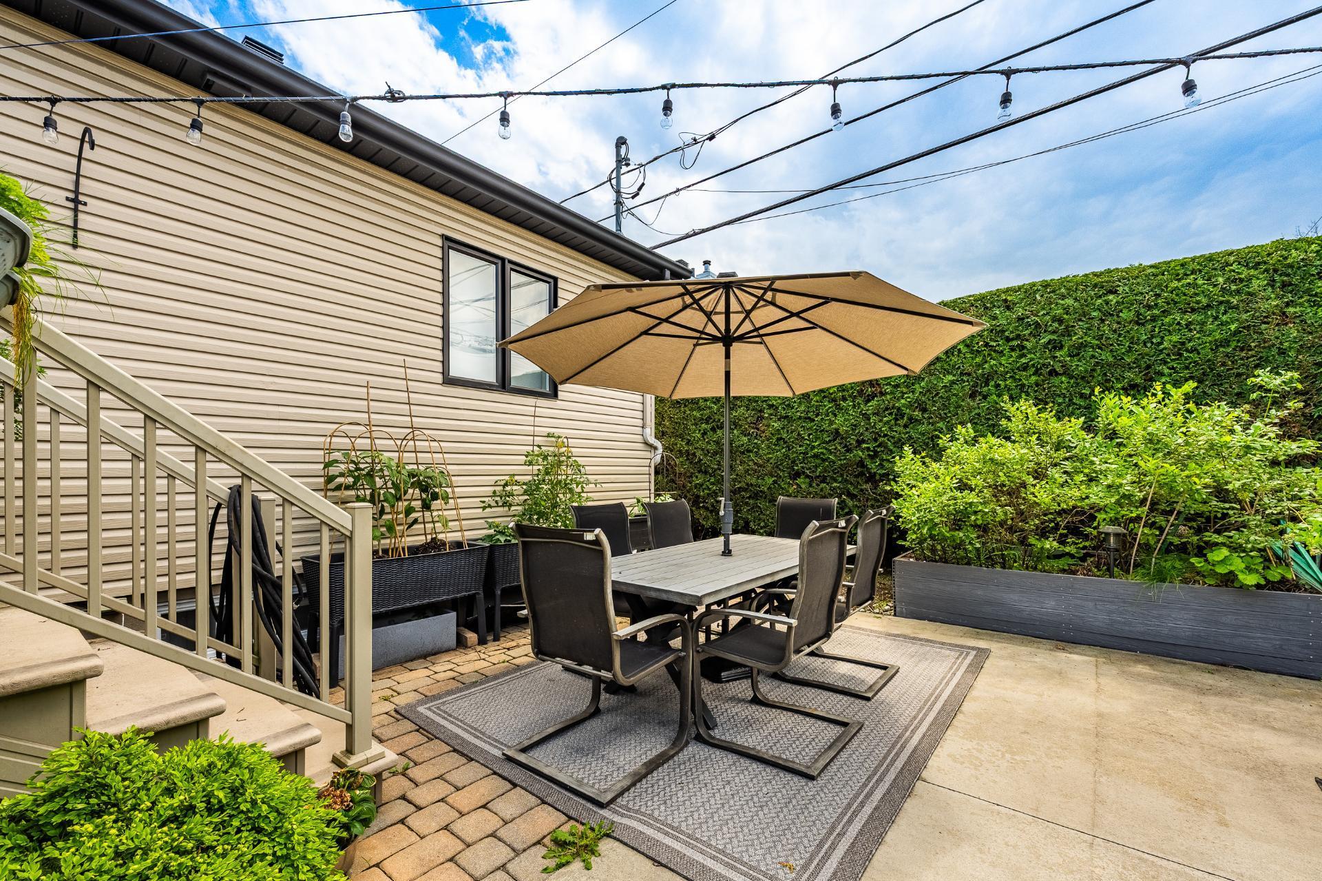 









409


Rue de Vendée

,
Boucherville,




QC
J4B8H4

