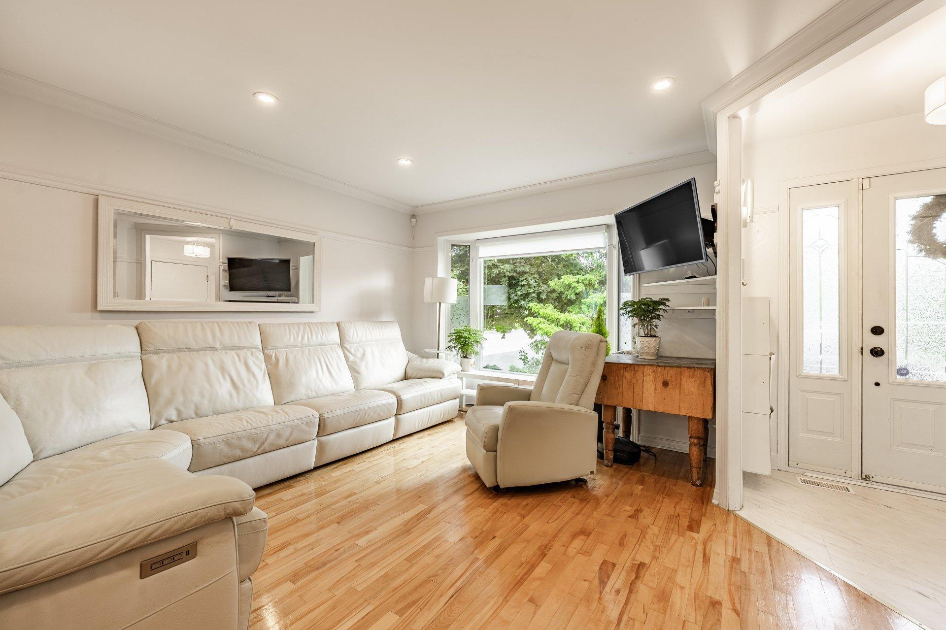









409


Rue de Vendée

,
Boucherville,




QC
J4B8H4

