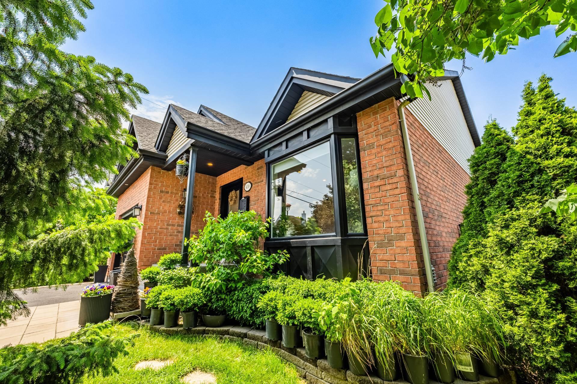 









409


Rue de Vendée

,
Boucherville,




QC
J4B8H4

