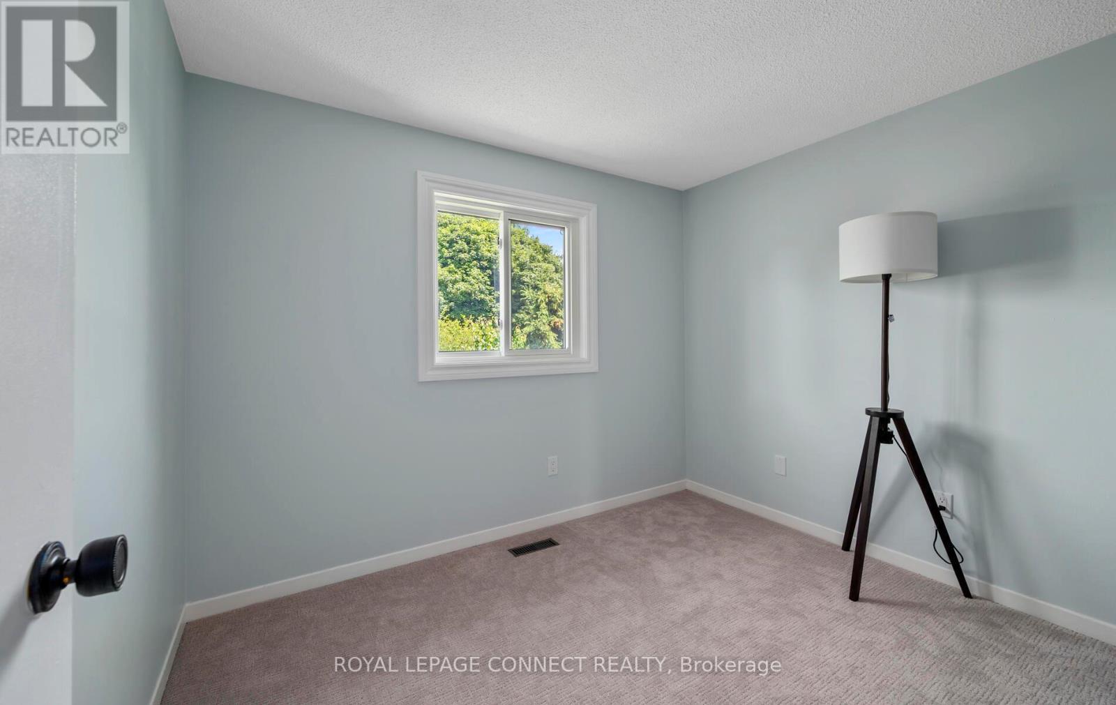 












57 DANIELS CRESCENT

,
Ajax,




Ontario
L1T1X8


