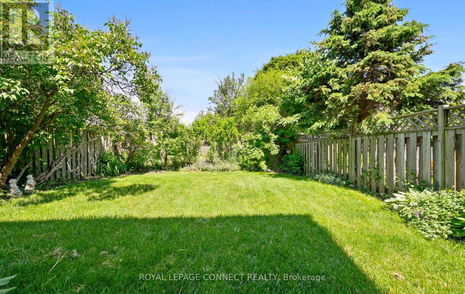 












57 DANIELS CRESCENT

,
Ajax,




Ontario
L1T1X8

