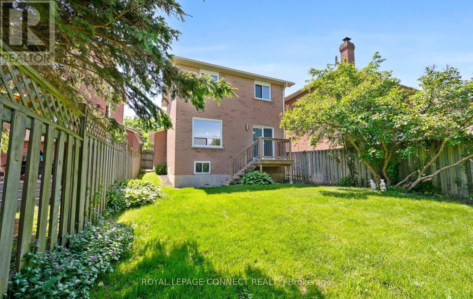 












57 DANIELS CRESCENT

,
Ajax,




Ontario
L1T1X8

