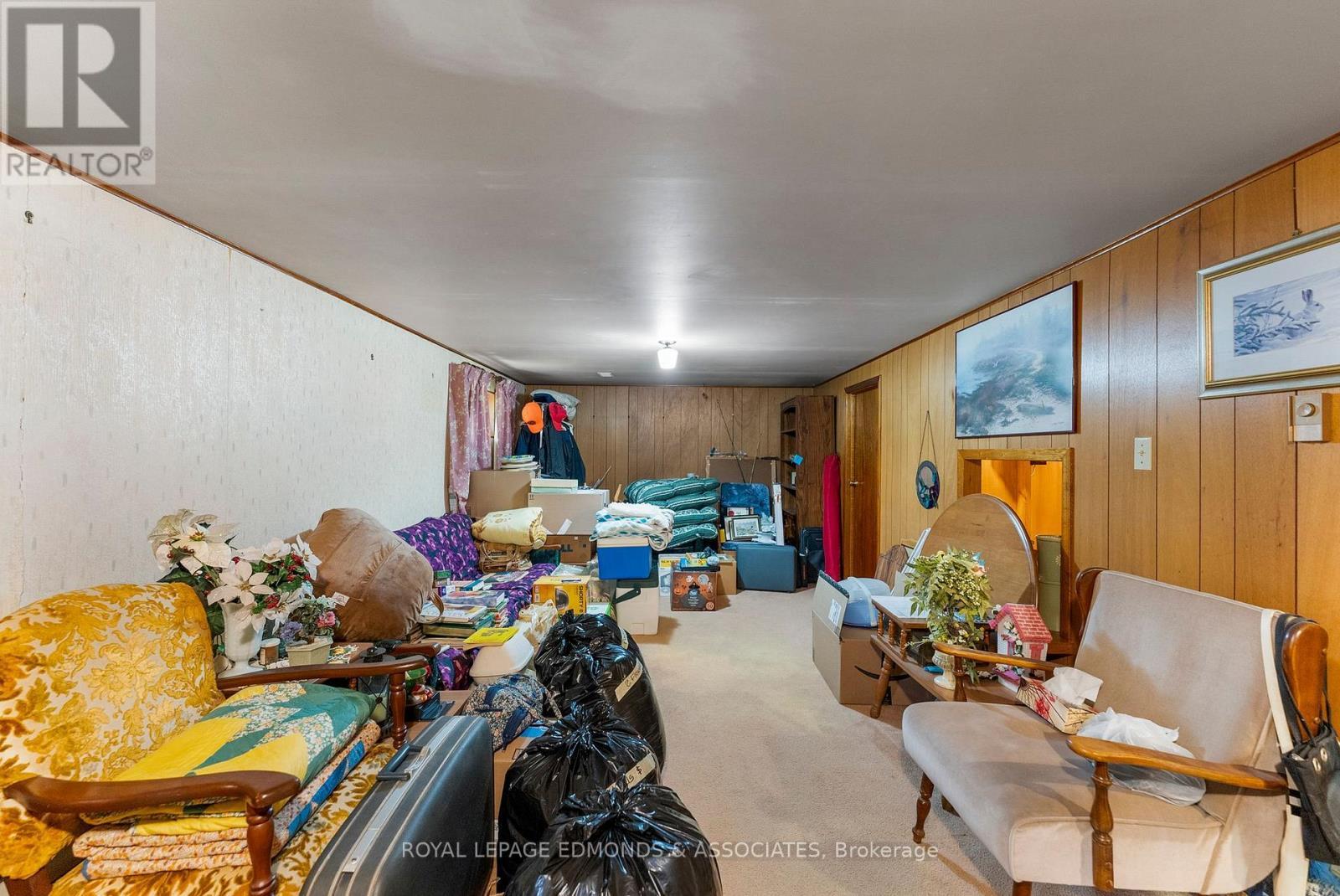 












664 THIRD AVENUE

,
Laurentian Valley,




Ontario
K8A5H3

