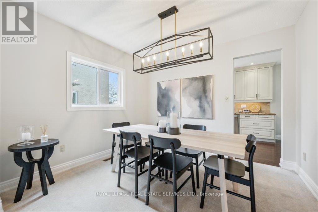 












455 PARKLANE ROAD

,
Oakville,




Ontario
L6H4J9

