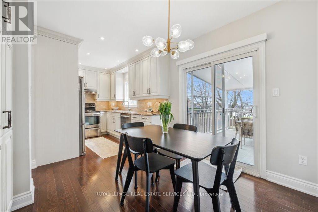 












455 PARKLANE ROAD

,
Oakville,




Ontario
L6H4J9

