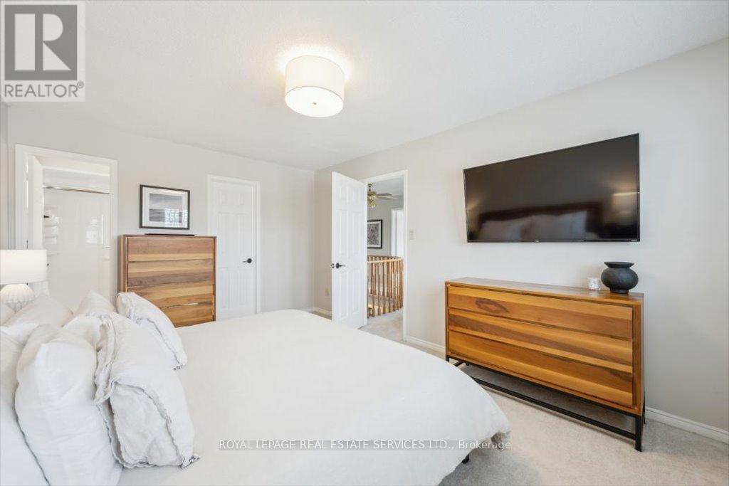 












455 PARKLANE ROAD

,
Oakville,




Ontario
L6H4J9

