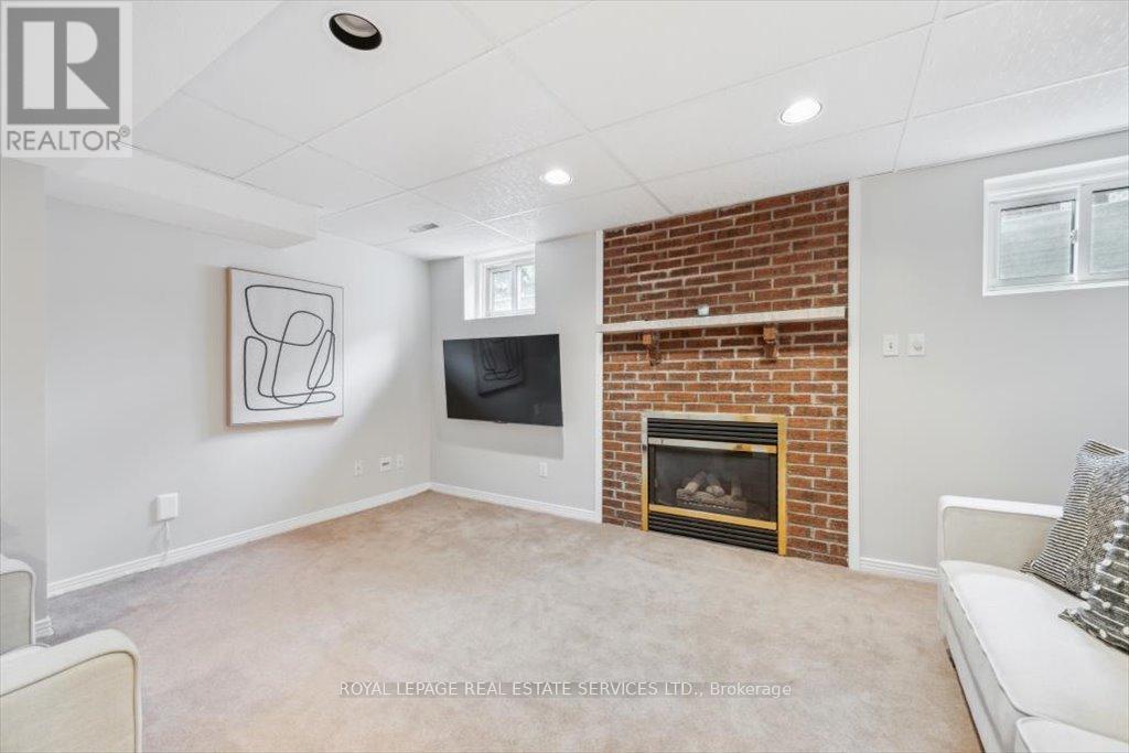












455 PARKLANE ROAD

,
Oakville,




Ontario
L6H4J9

