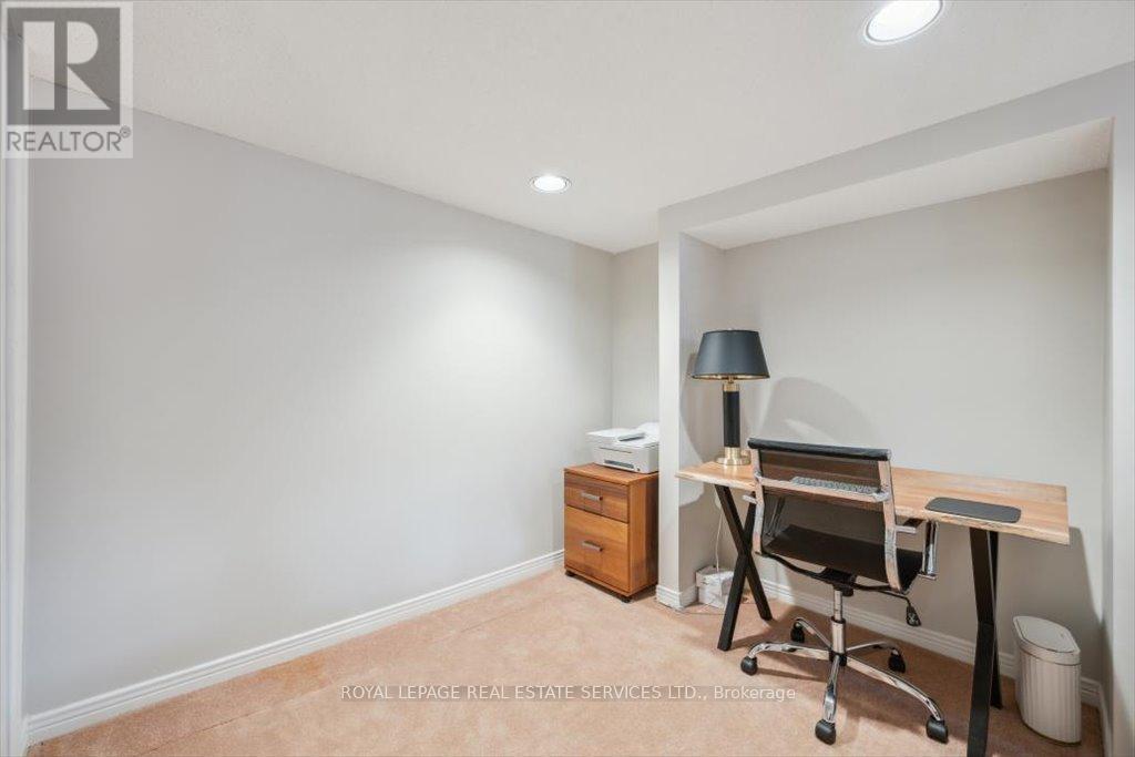 












455 PARKLANE ROAD

,
Oakville,




Ontario
L6H4J9

