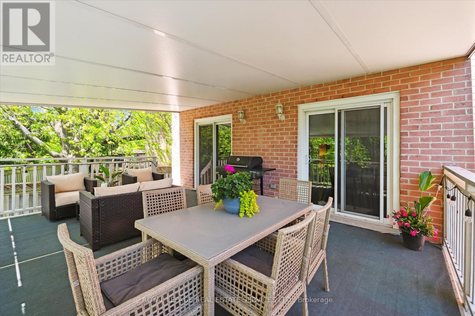 












455 PARKLANE ROAD

,
Oakville,




Ontario
L6H4J9

