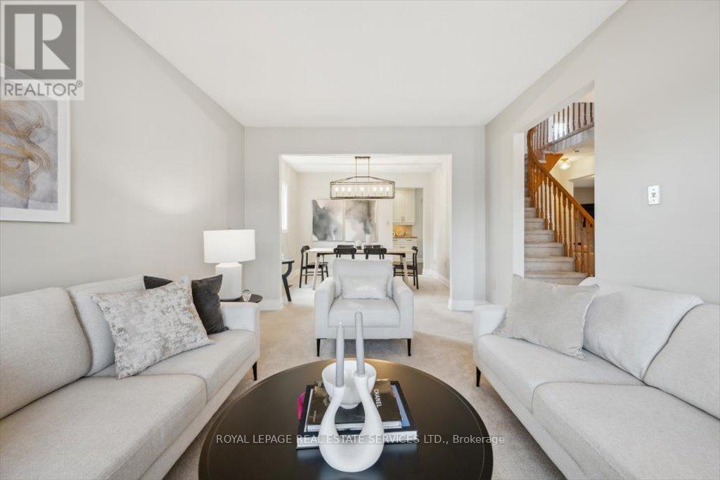 












455 PARKLANE ROAD

,
Oakville,




Ontario
L6H4J9

