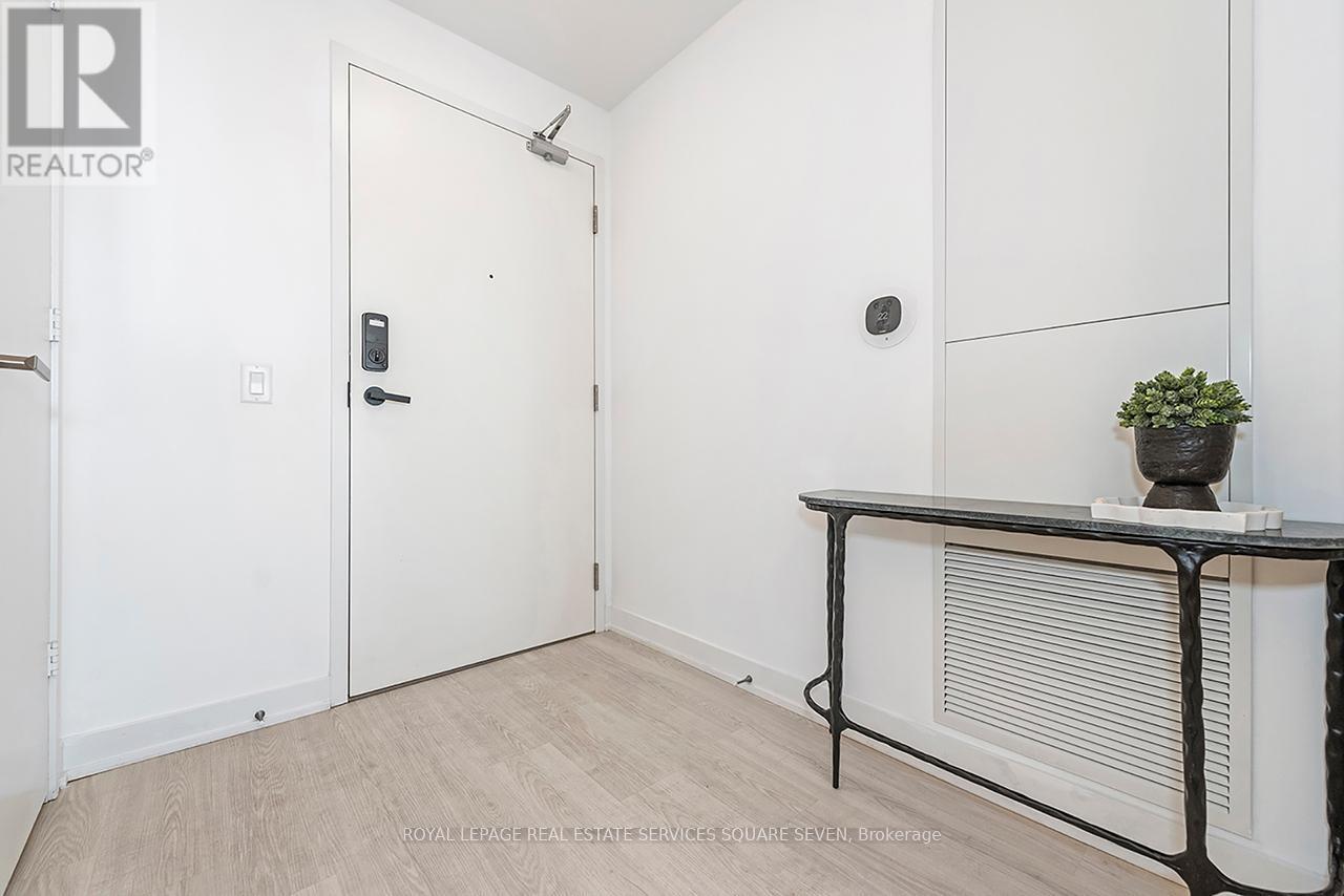 












4605 - 3883 QUARTZ ROAD

,
Mississauga,




Ontario
L5B0M4

