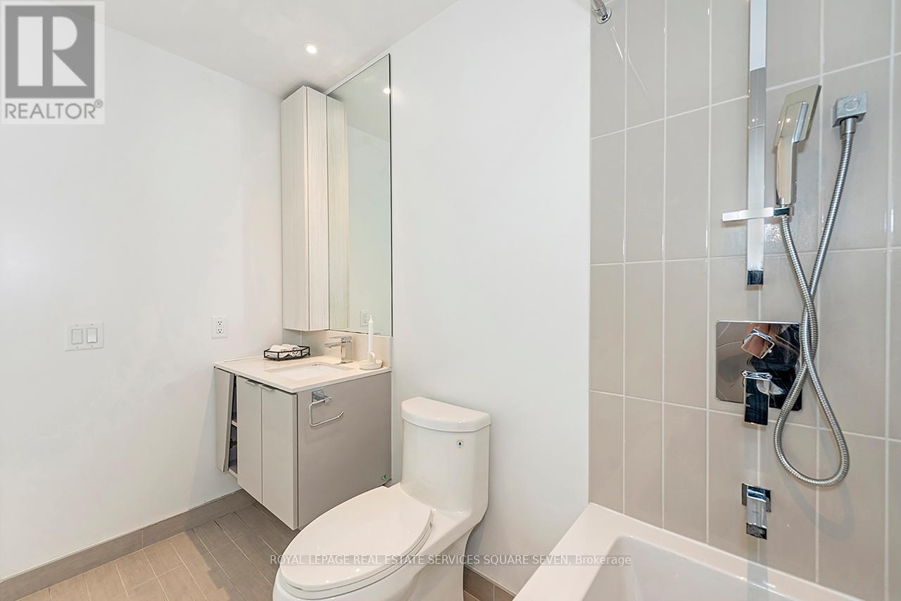 












4605 - 3883 QUARTZ ROAD

,
Mississauga,




Ontario
L5B0M4

