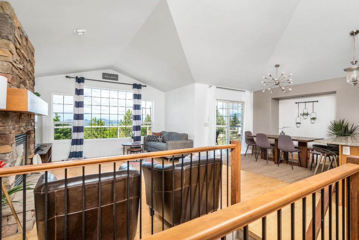 









4979


Windsong

Crescent,
Kelowna,




BC
V1W 5C4


