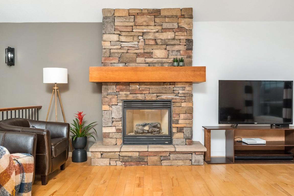 









4979


Windsong

Crescent,
Kelowna,




BC
V1W 5C4

