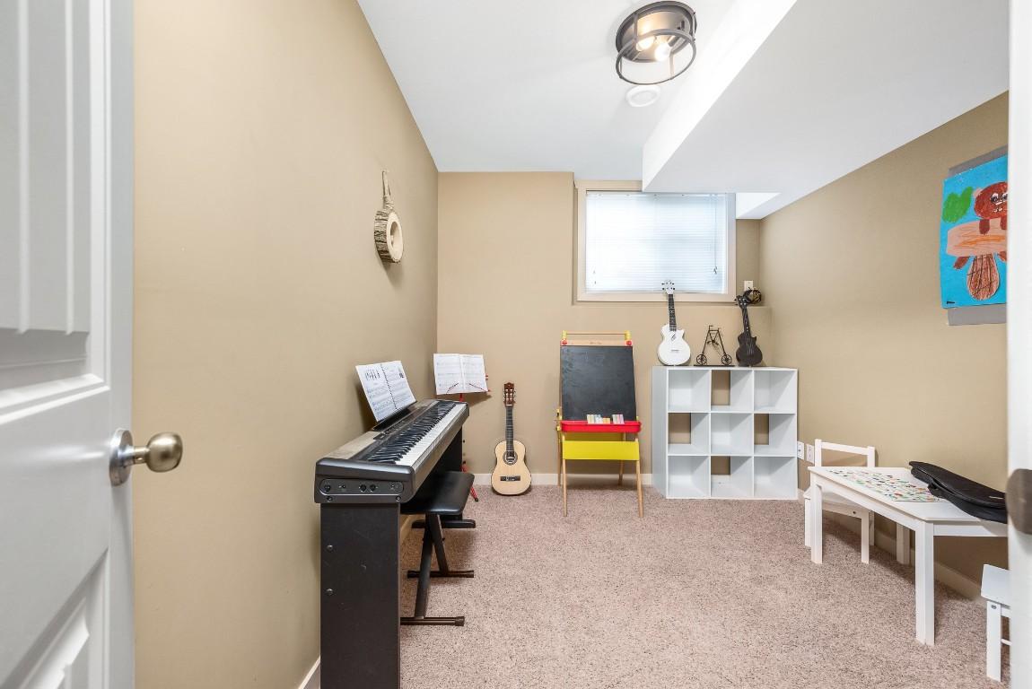 









4979


Windsong

Crescent,
Kelowna,




BC
V1W 5C4

