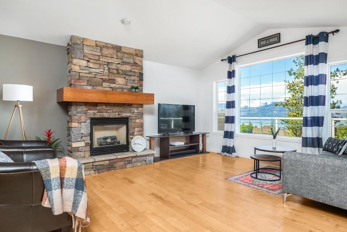 









4979


Windsong

Crescent,
Kelowna,




BC
V1W 5C4

