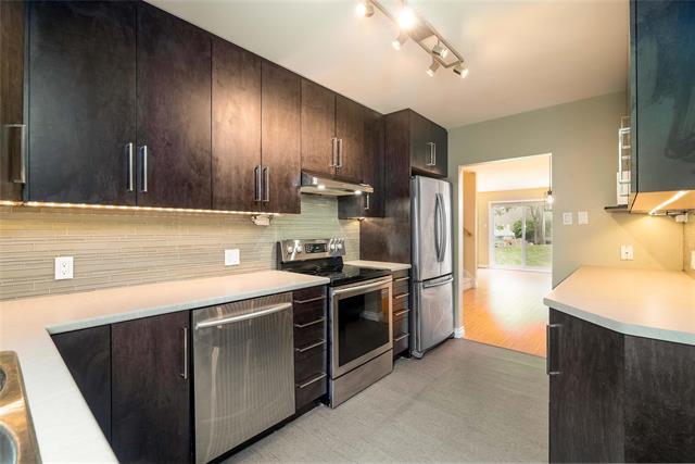 









1


Snow

ST, 80,
Winnipeg,




MB
R3T 2M4

