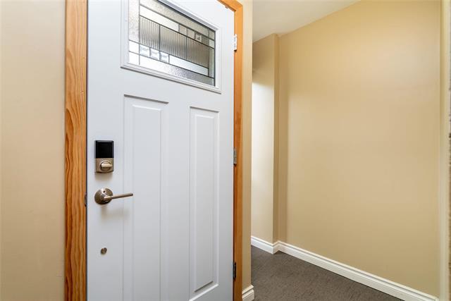 









1


Snow

ST, 80,
Winnipeg,




MB
R3T 2M4

