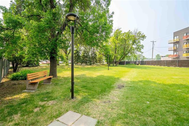 









1


Snow

ST, 80,
Winnipeg,




MB
R3T 2M4

