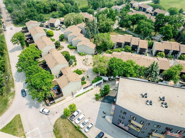 









1


Snow

ST, 80,
Winnipeg,




MB
R3T 2M4

