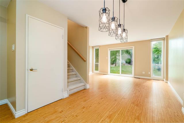 









1


Snow

ST, 80,
Winnipeg,




MB
R3T 2M4

