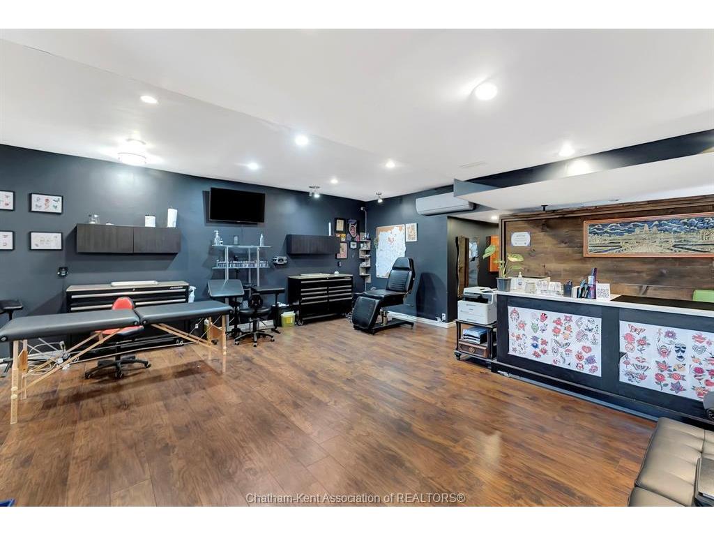 









156


James

Street South,
Hamilton,




ON
L8P 3A2

