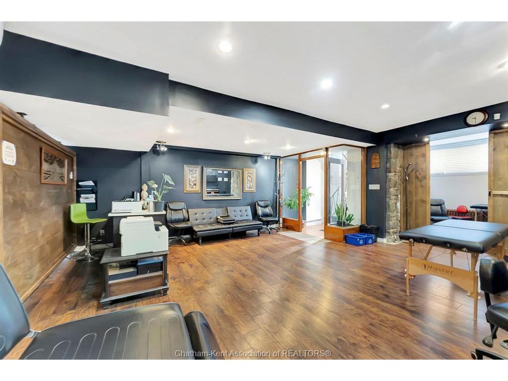 









156


James

Street South,
Hamilton,




ON
L8P 3A2

