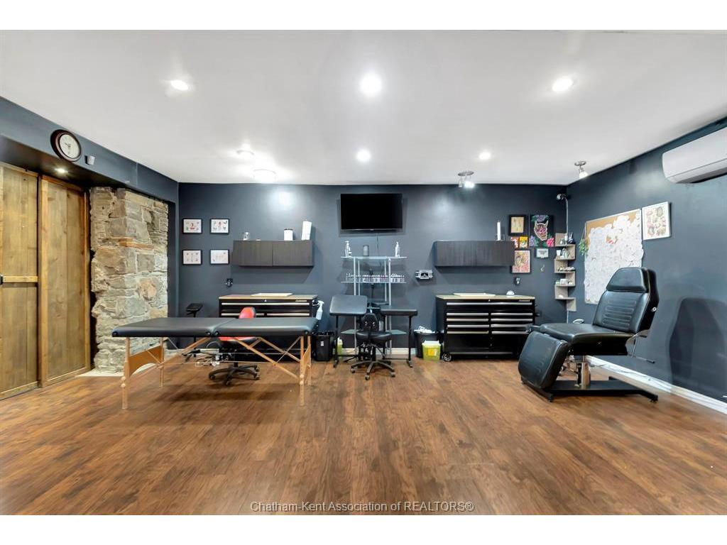 









156


James

Street South,
Hamilton,




ON
L8P 3A2


