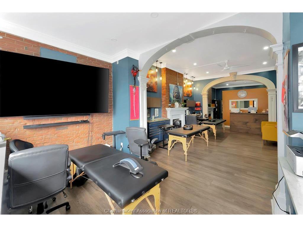 









156


James

Street South,
Hamilton,




ON
L8P 3A2

