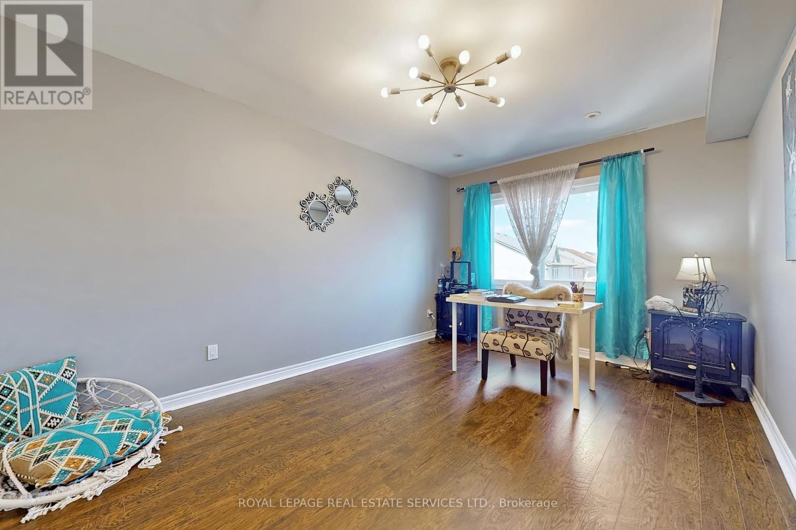 












5861 TENTH LINE W

,
Mississauga,




Ontario
L5M6V4

