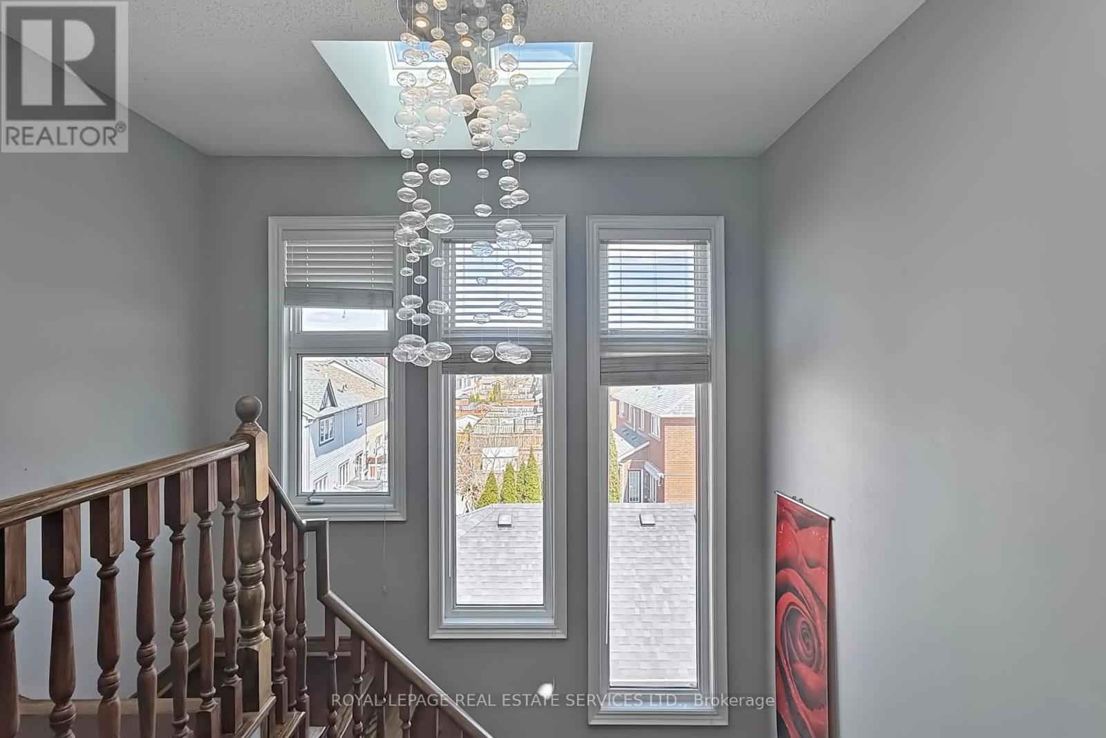 












5861 TENTH LINE W

,
Mississauga,




Ontario
L5M6V4

