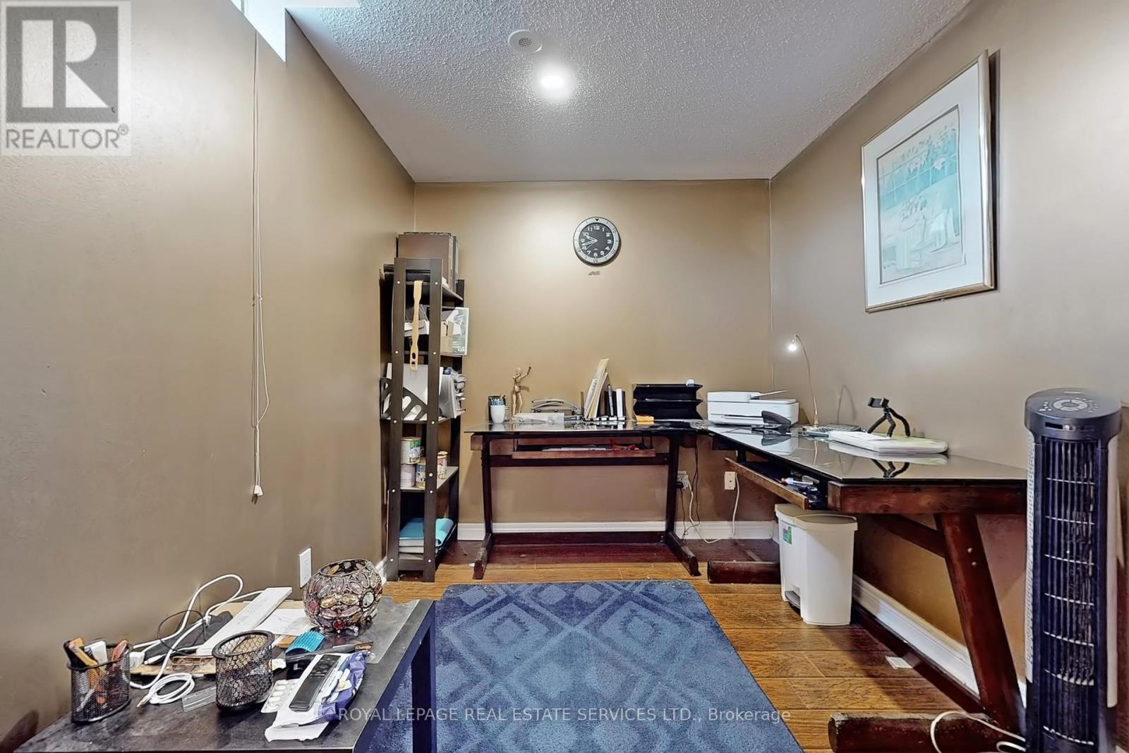 












5861 TENTH LINE W

,
Mississauga,




Ontario
L5M6V4

