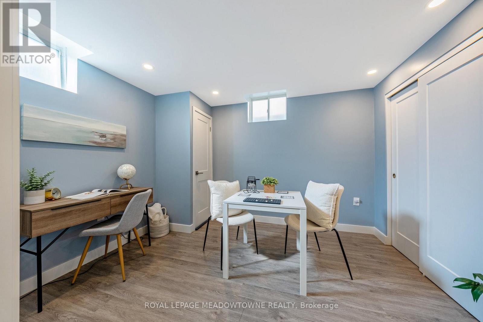 












428 DYMOTT AVENUE

,
Milton,




Ontario
L9T7V1

