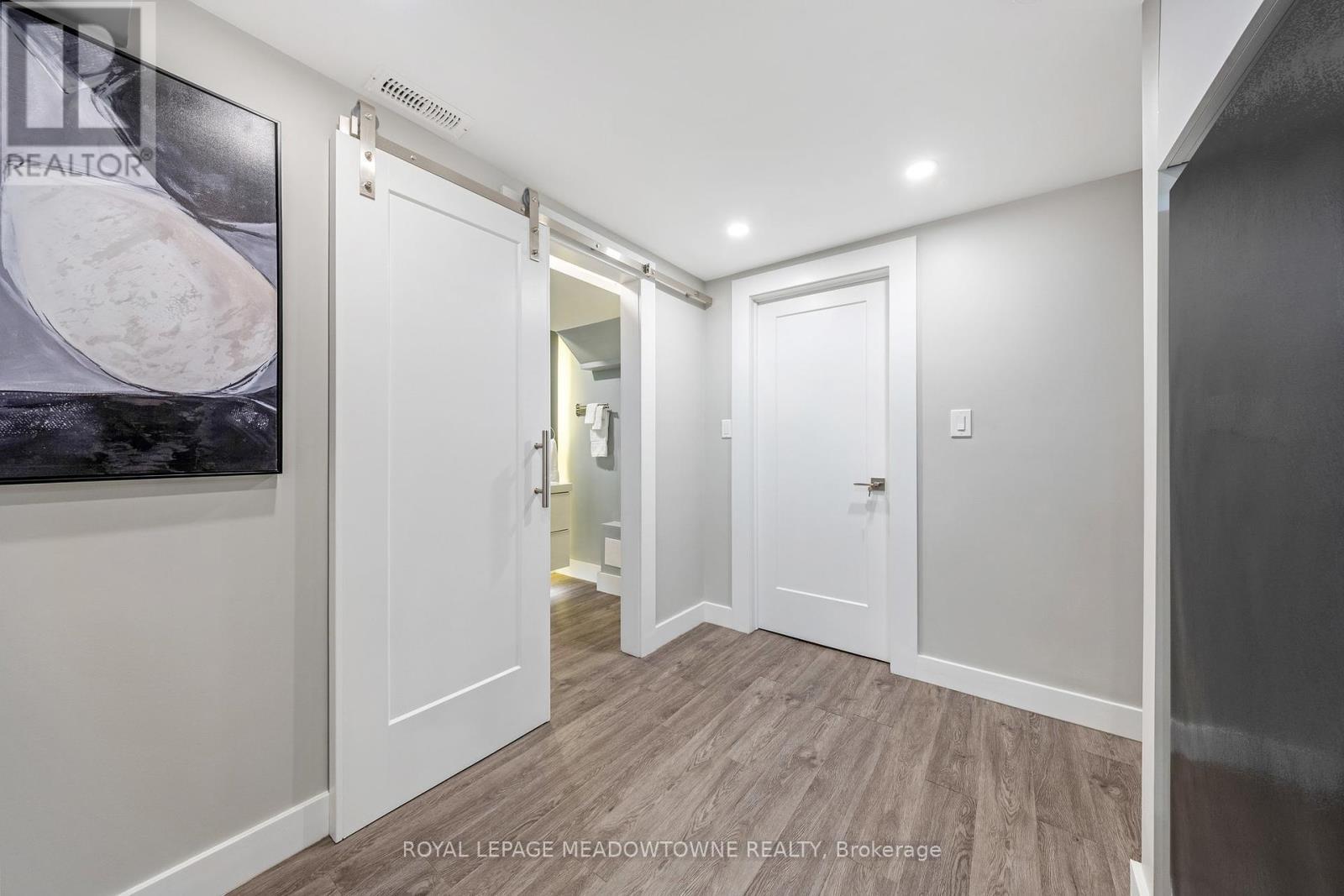 












428 DYMOTT AVENUE

,
Milton,




Ontario
L9T7V1

