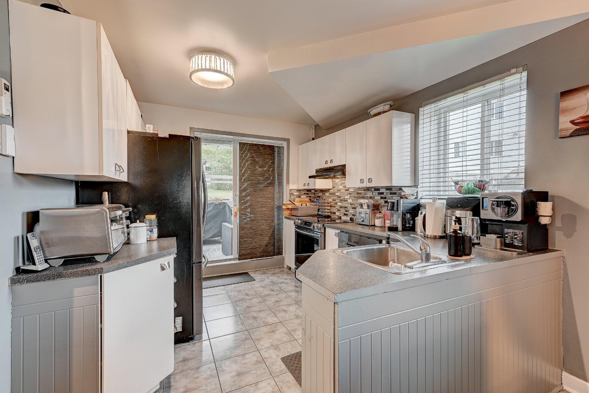 









8


Rue de l'Oseraie

,
Saint-Constant,




QC
J5A1K3

