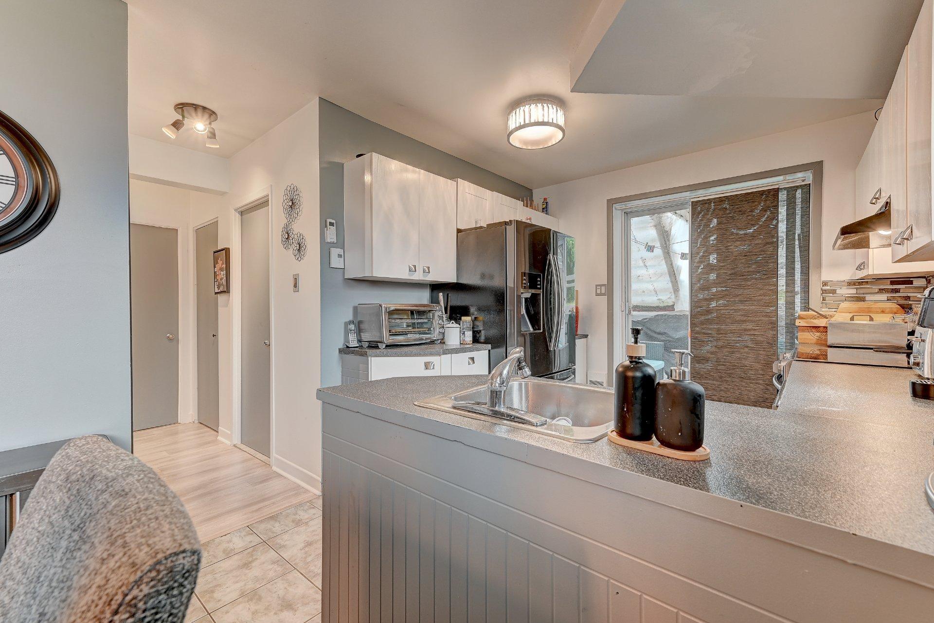 









8


Rue de l'Oseraie

,
Saint-Constant,




QC
J5A1K3

