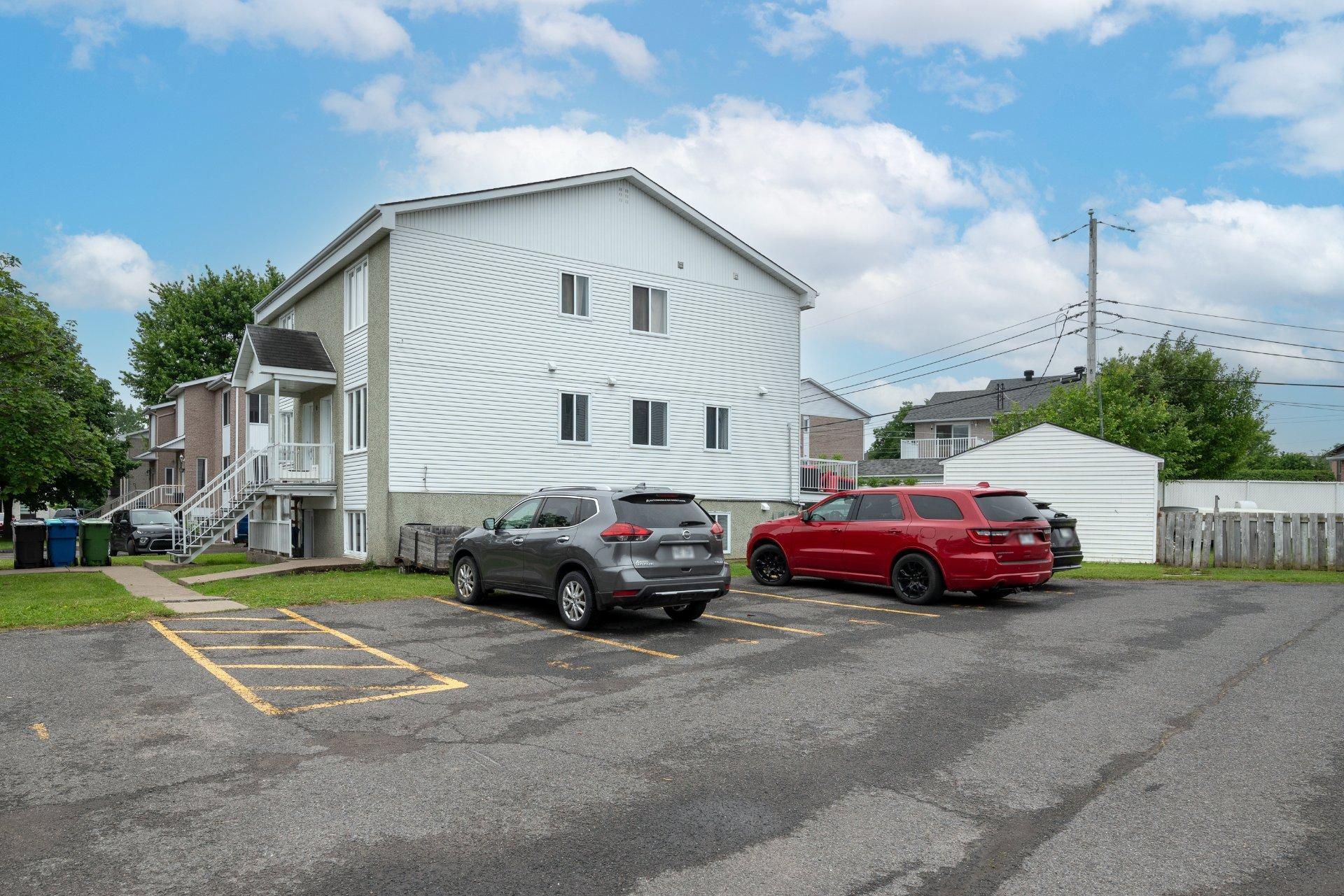 









8


Rue de l'Oseraie

,
Saint-Constant,




QC
J5A1K3

